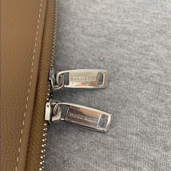 Hugo boss portfolio - Picture 3 of 10